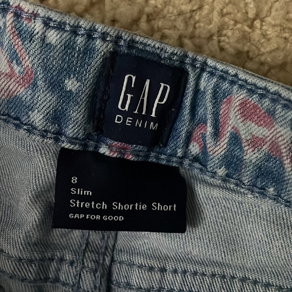 Girls shorts - Picture 3 of 3